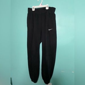 black nike sweats